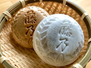 藤乃の胡麻最中