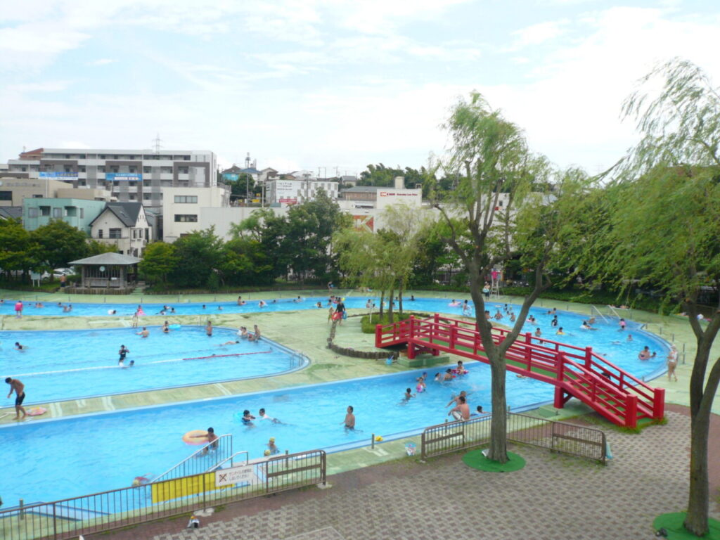 菊名池公園プール