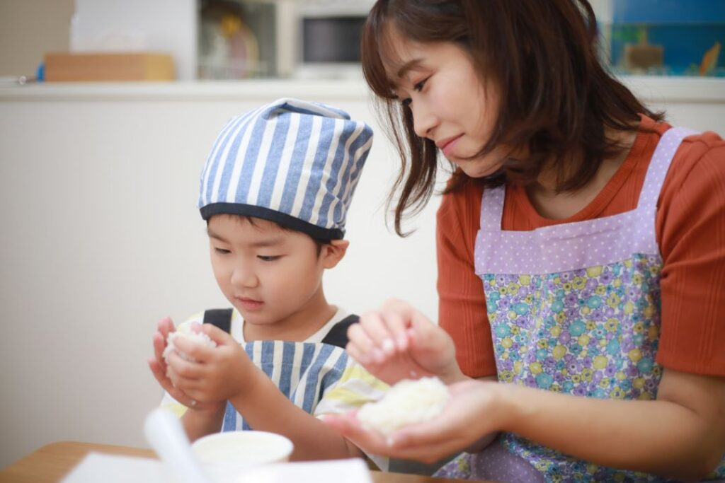 おにぎり作り