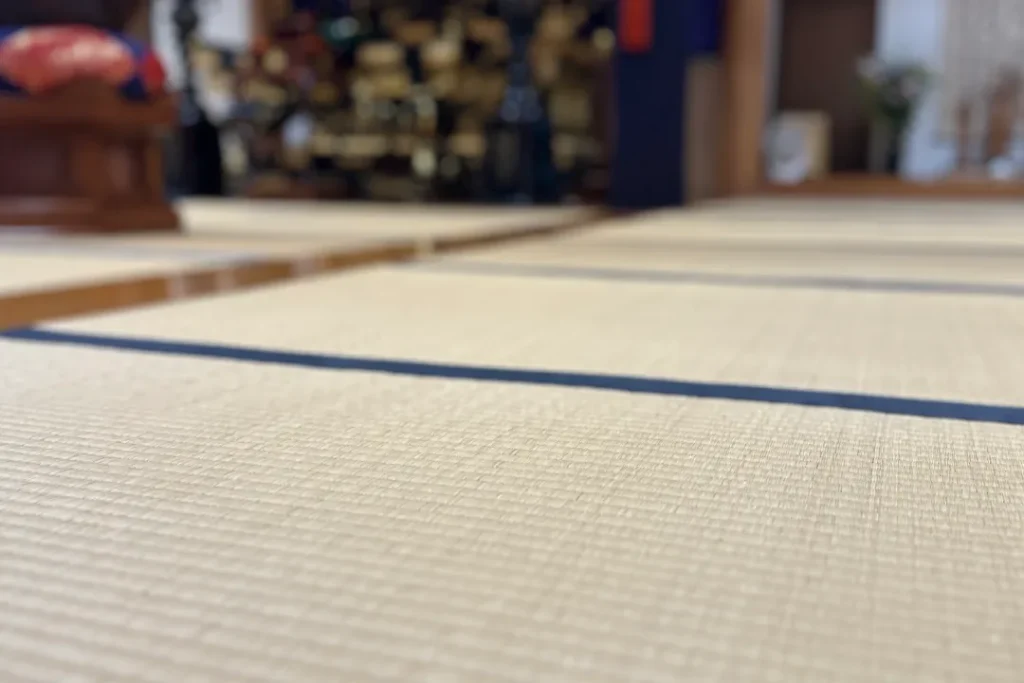 陽光院の本堂　畳