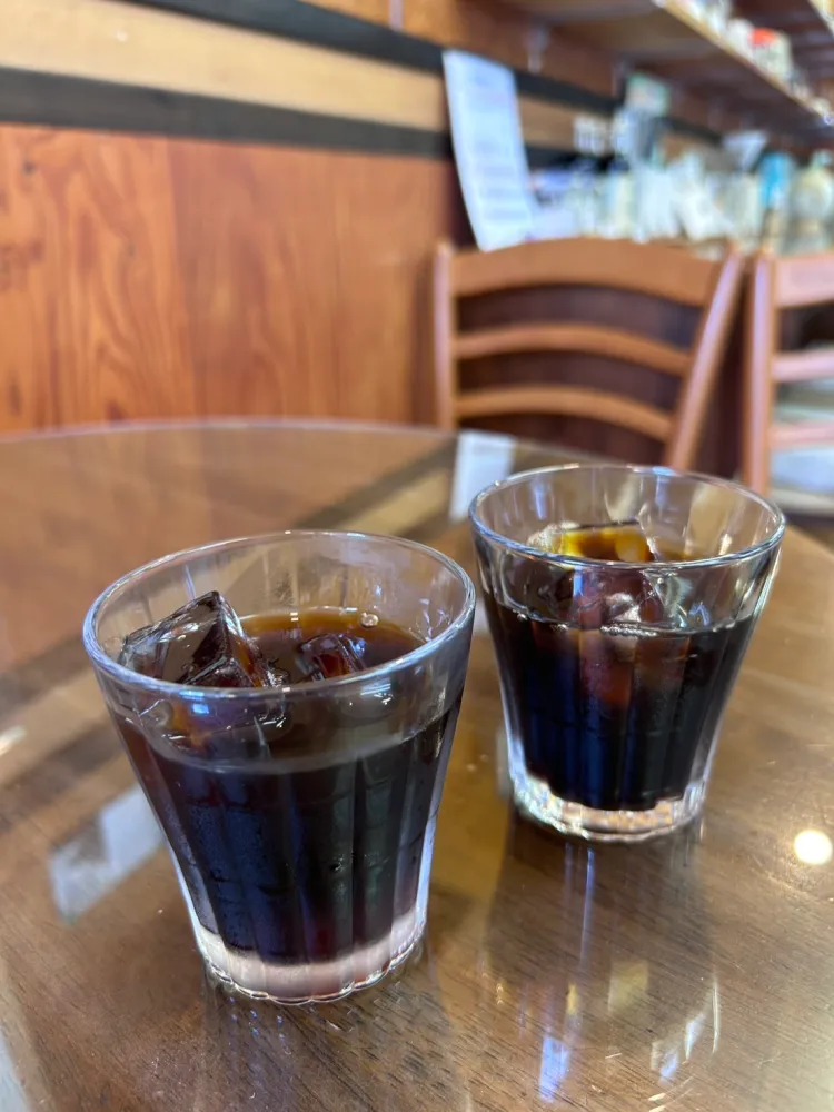 焙煎待ちで飲む珈琲