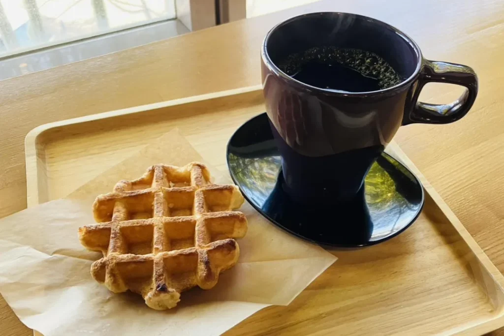 ワッフルとコーヒー