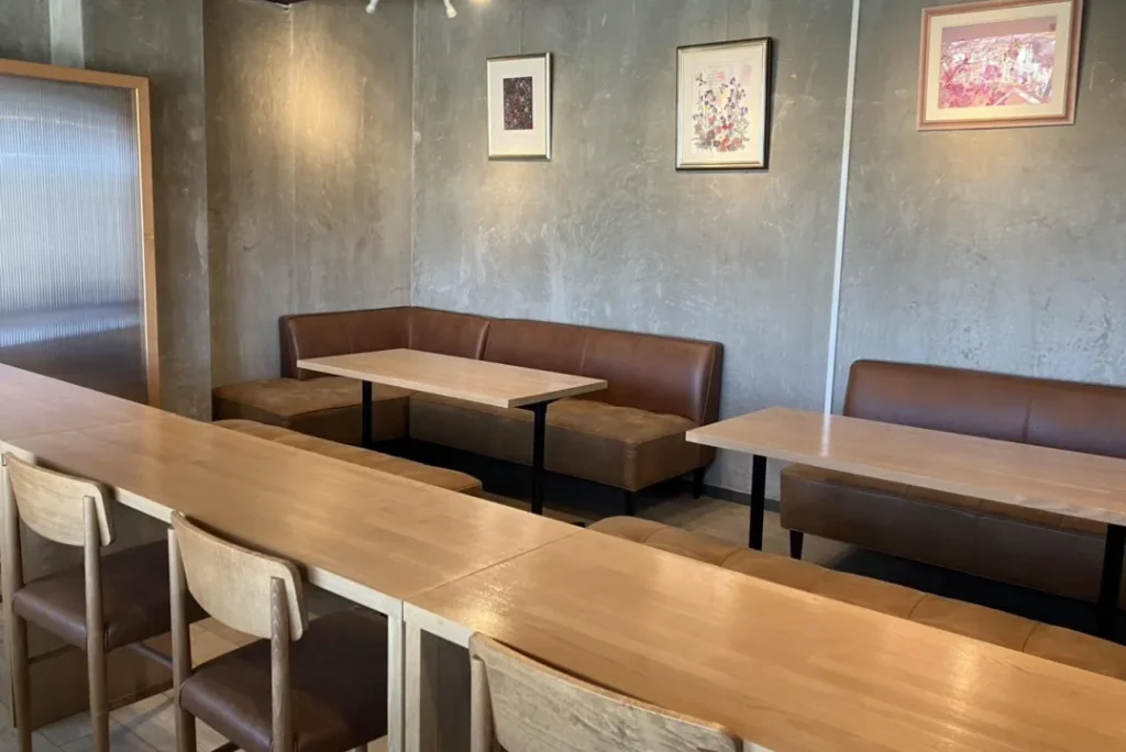 寺コーヒーの店内