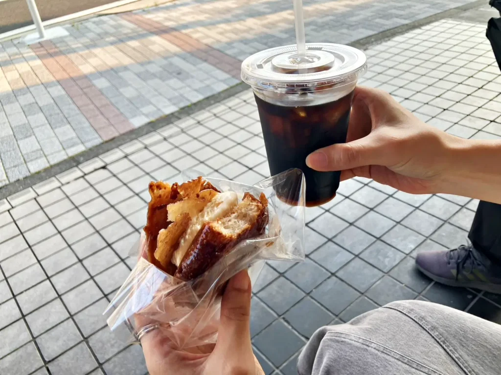アイスコーヒーとアイスパン