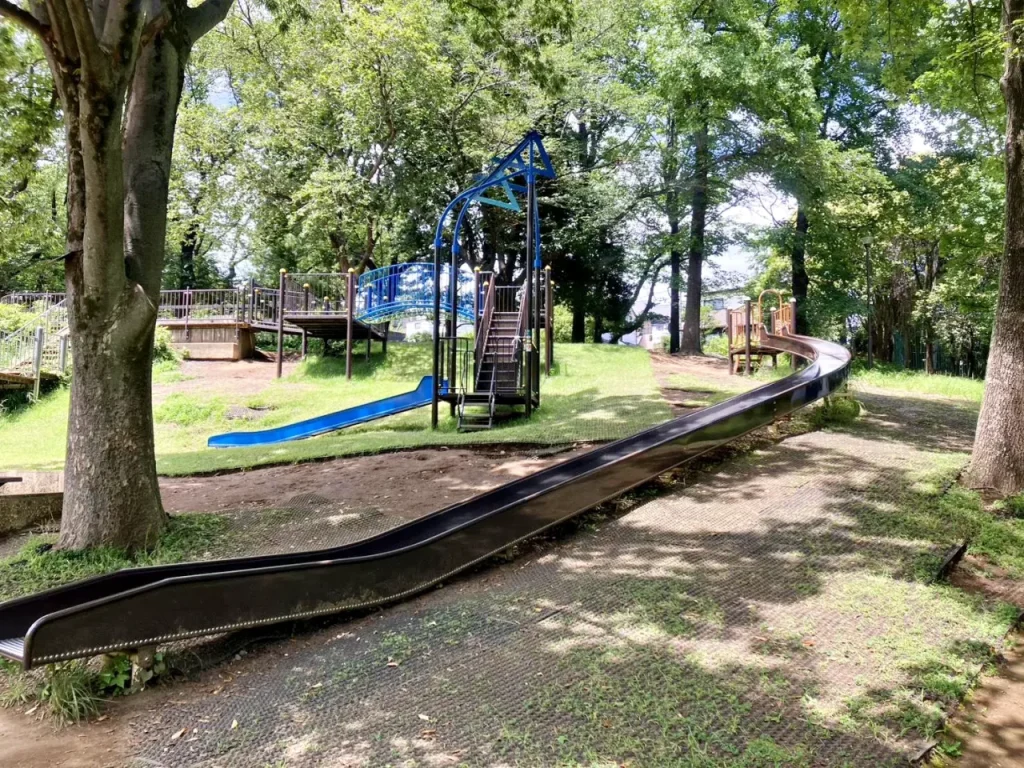 岸根公園の遊具がリニューアル