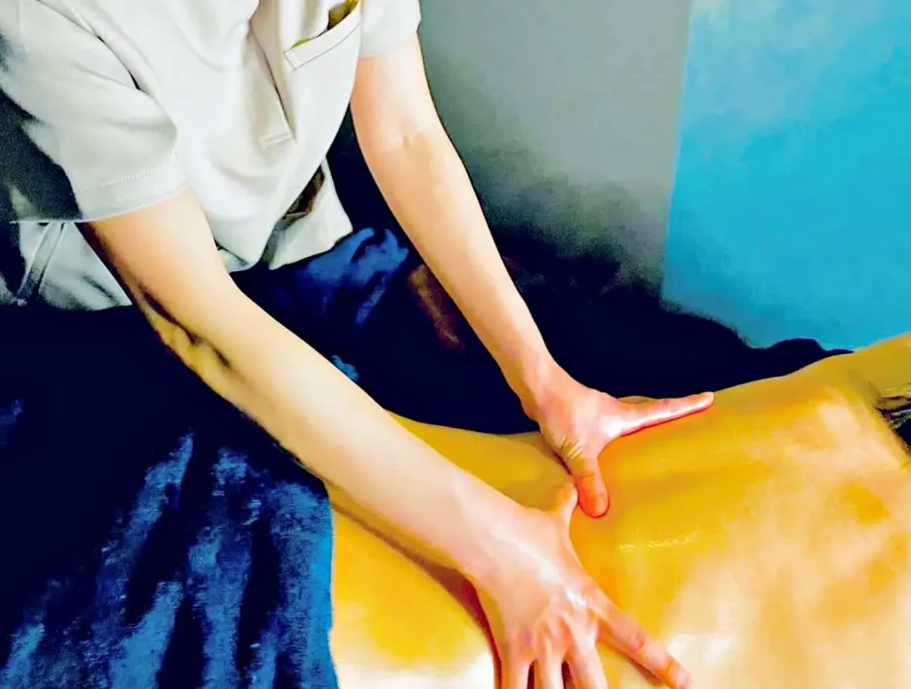 ルポワソンさま施術の様子
