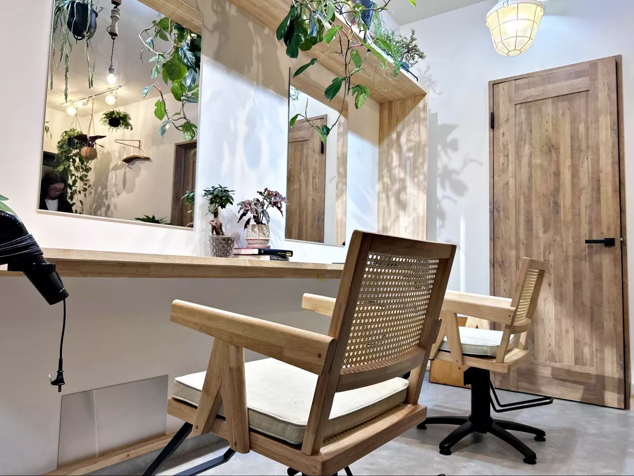 美容室YELCA店内